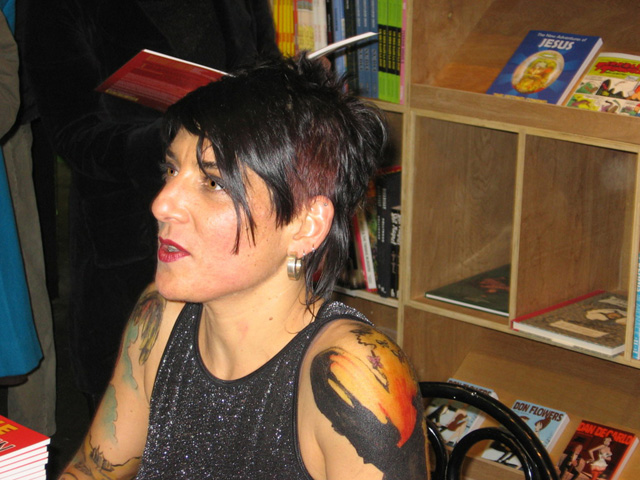 Ellen Forney signing books 12/16/2006